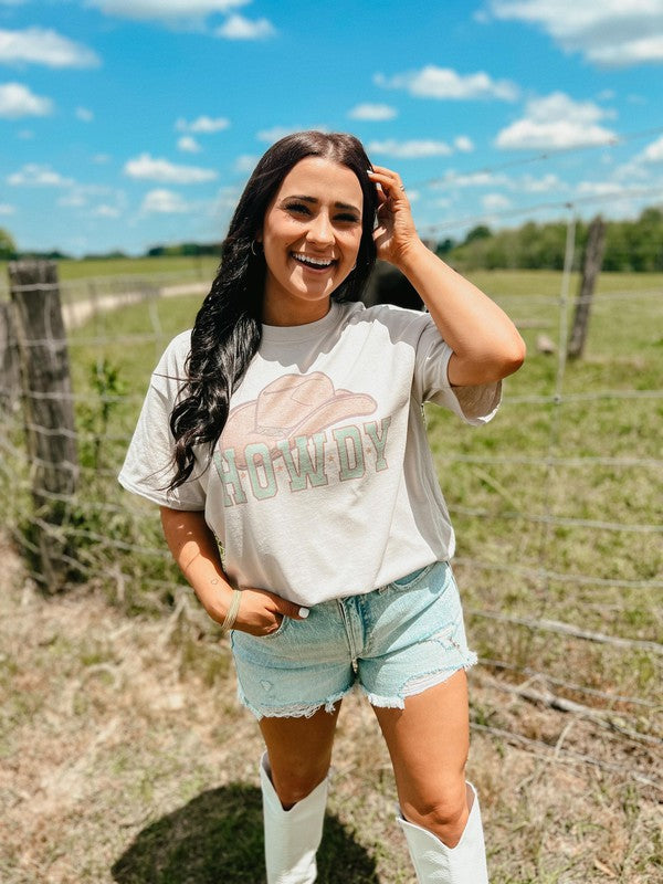 Howdy Western Cowgirl Hat Tee