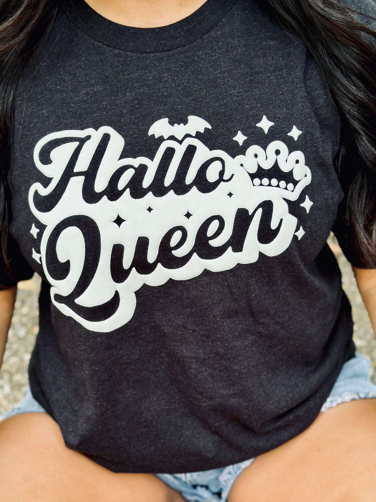 Hallo Queen Spooky Sparkle Puff Tee