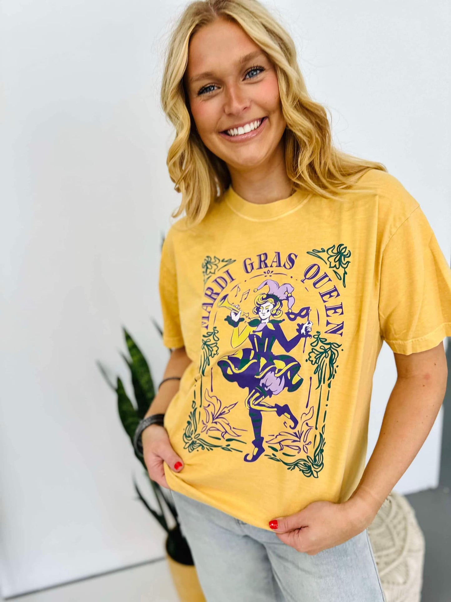 Mardi Gras Queen Jester Graphic Tee