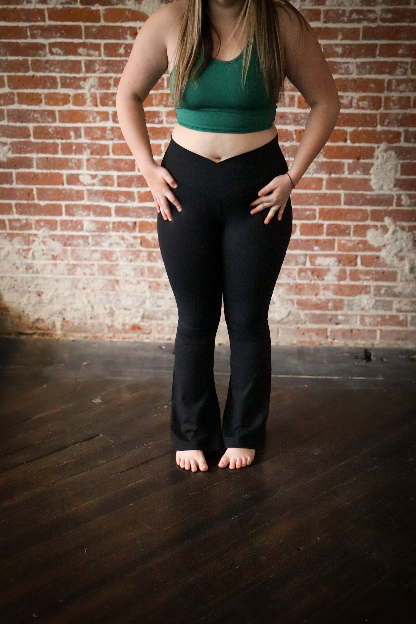 Crossover Flare Legging
