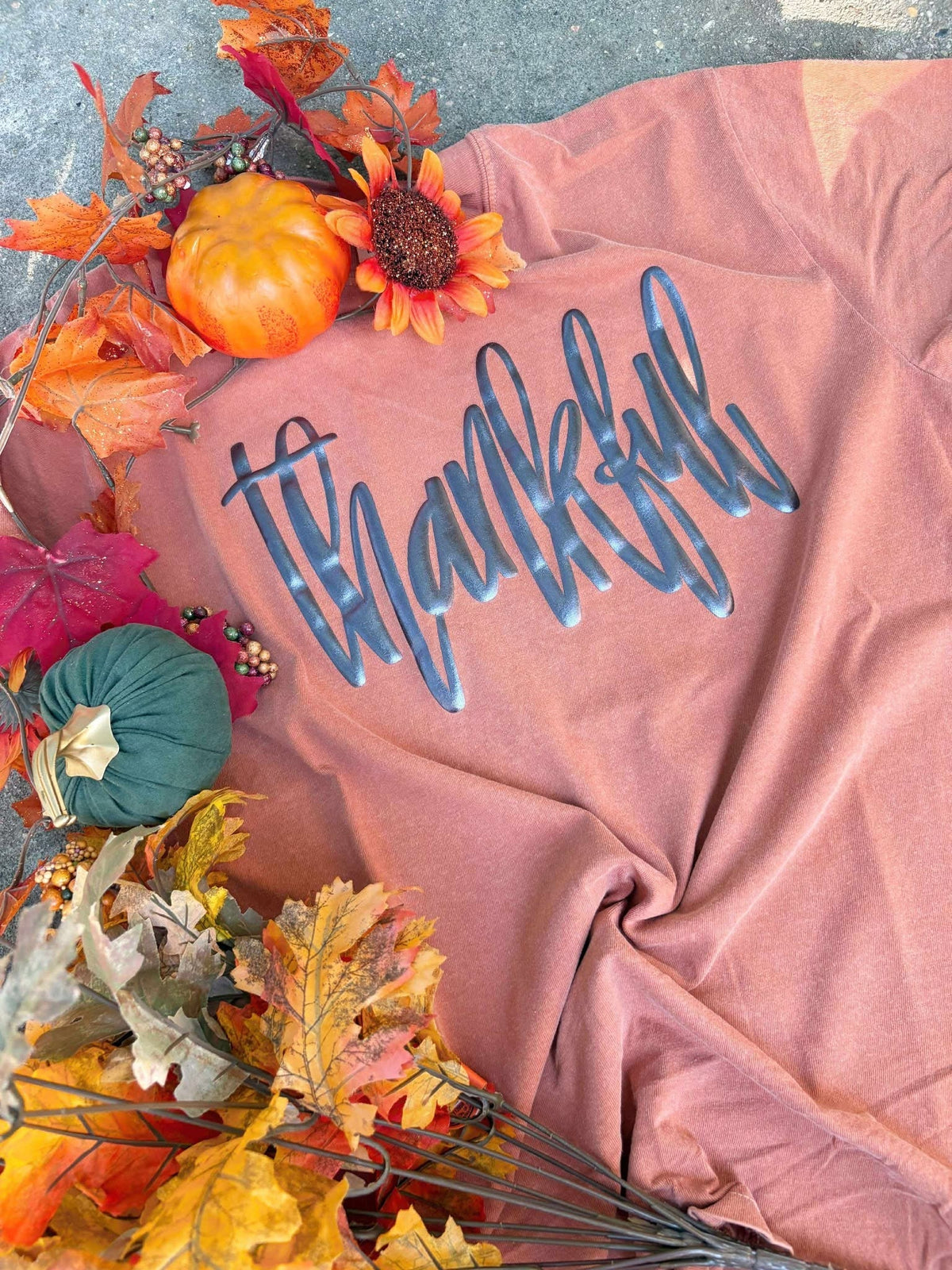 Cursive Thankful FALL06 Puff Graphic Tee