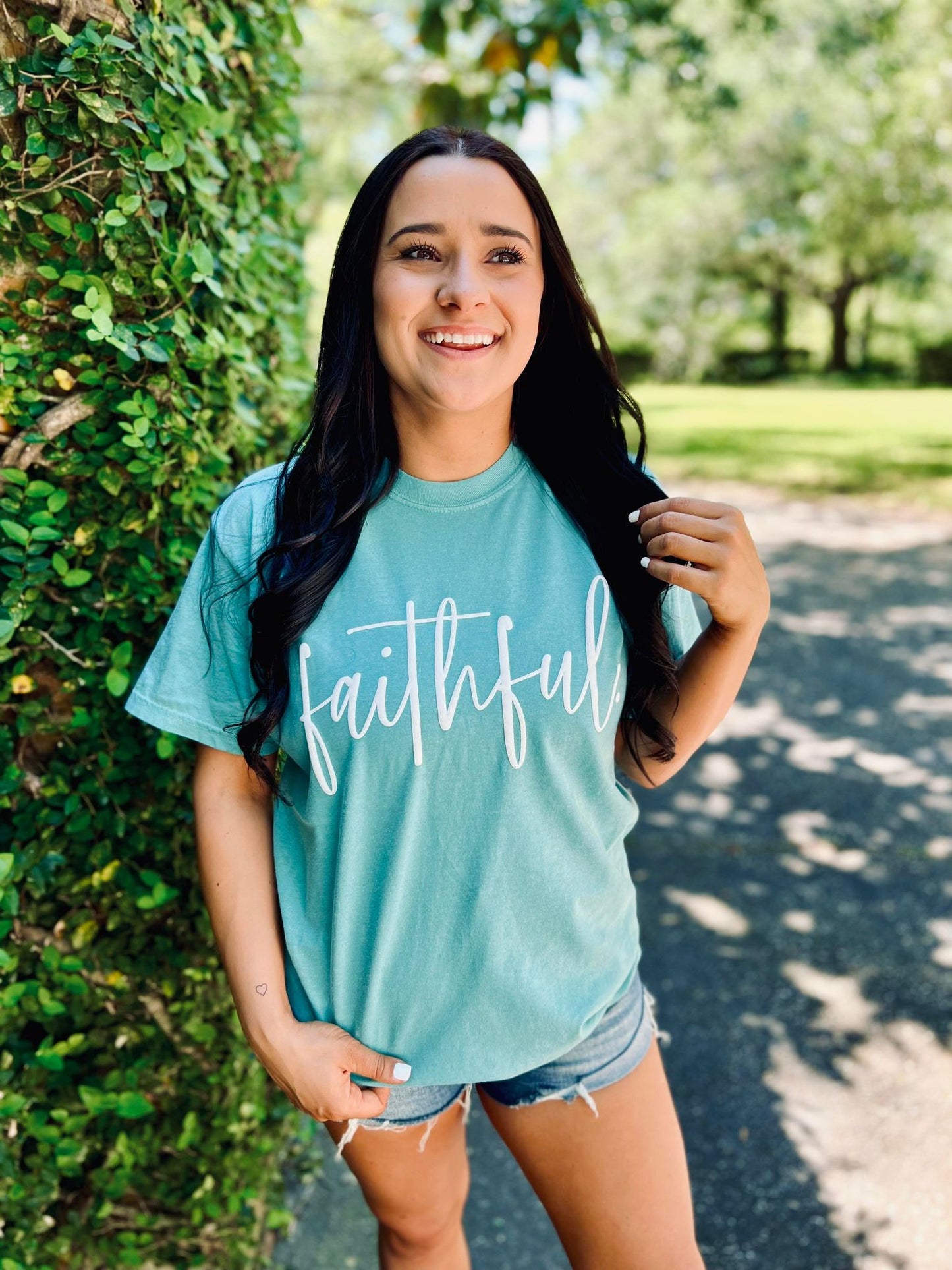 Faithful Script Puff Tee