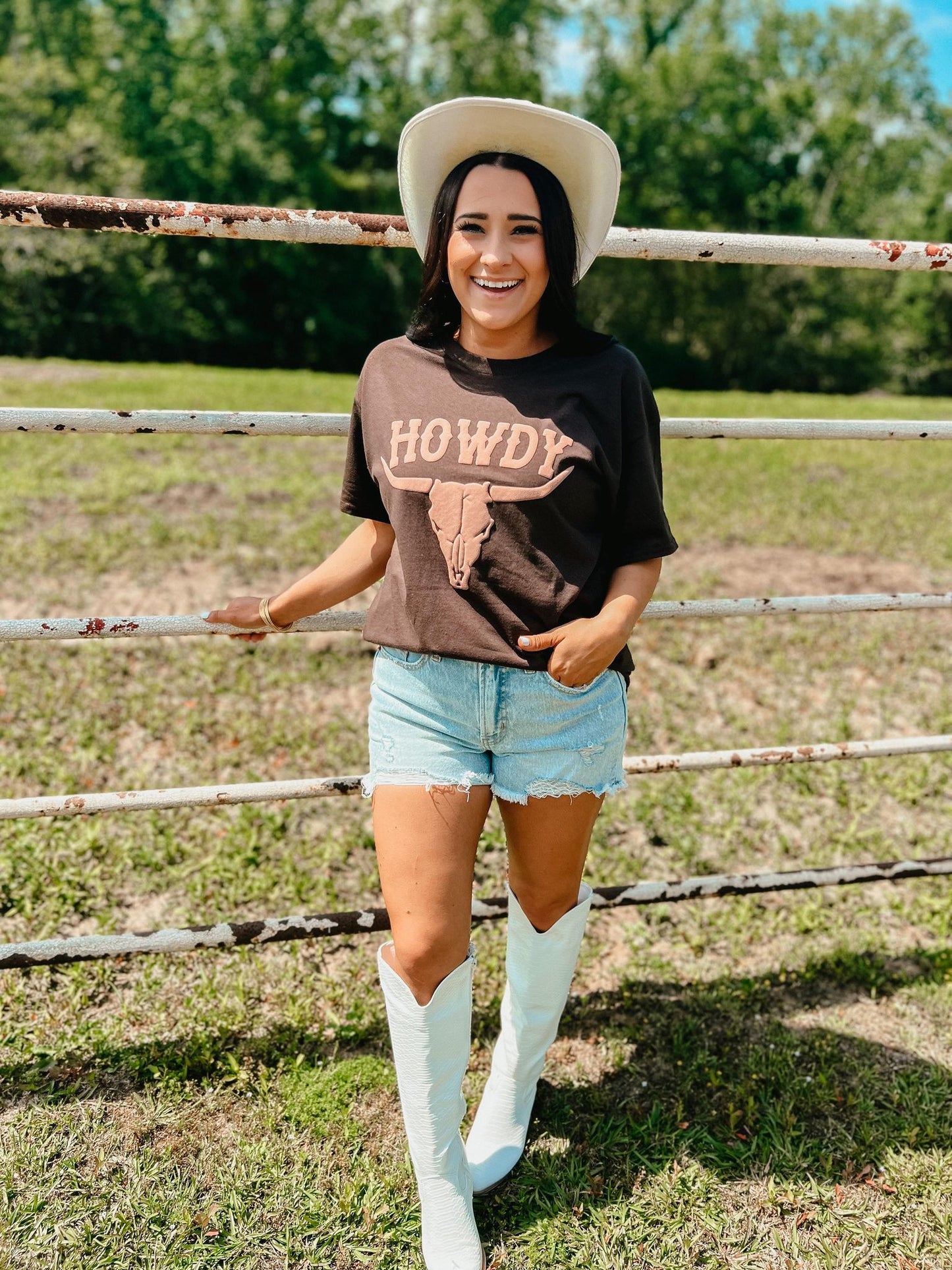 Howdy Longhorn Western Puff Tee