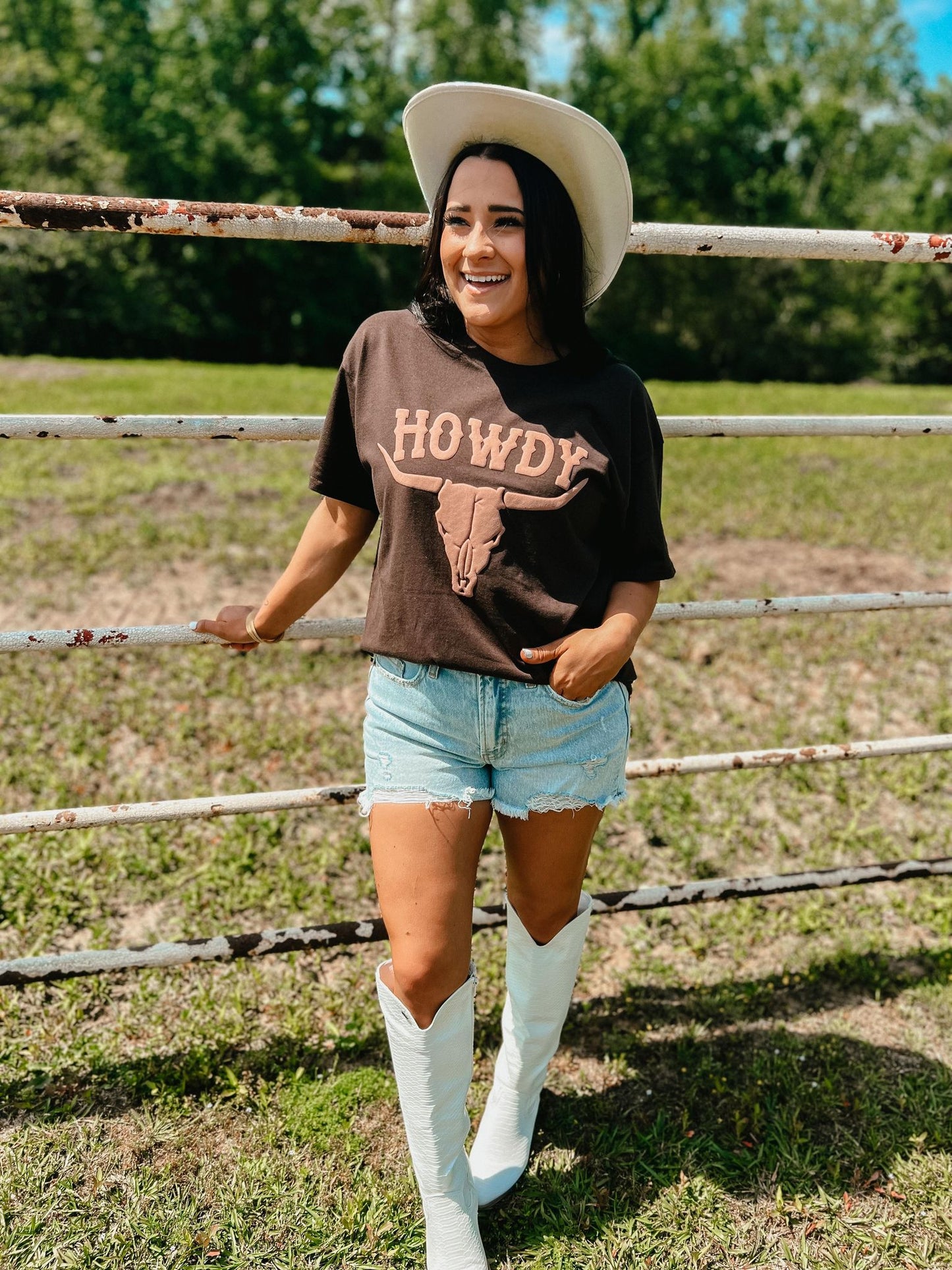 Howdy Longhorn Western Puff Tee