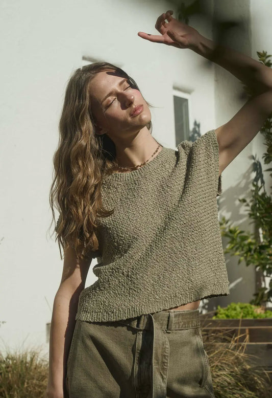 Textured Knit Short Sleeve Pullover